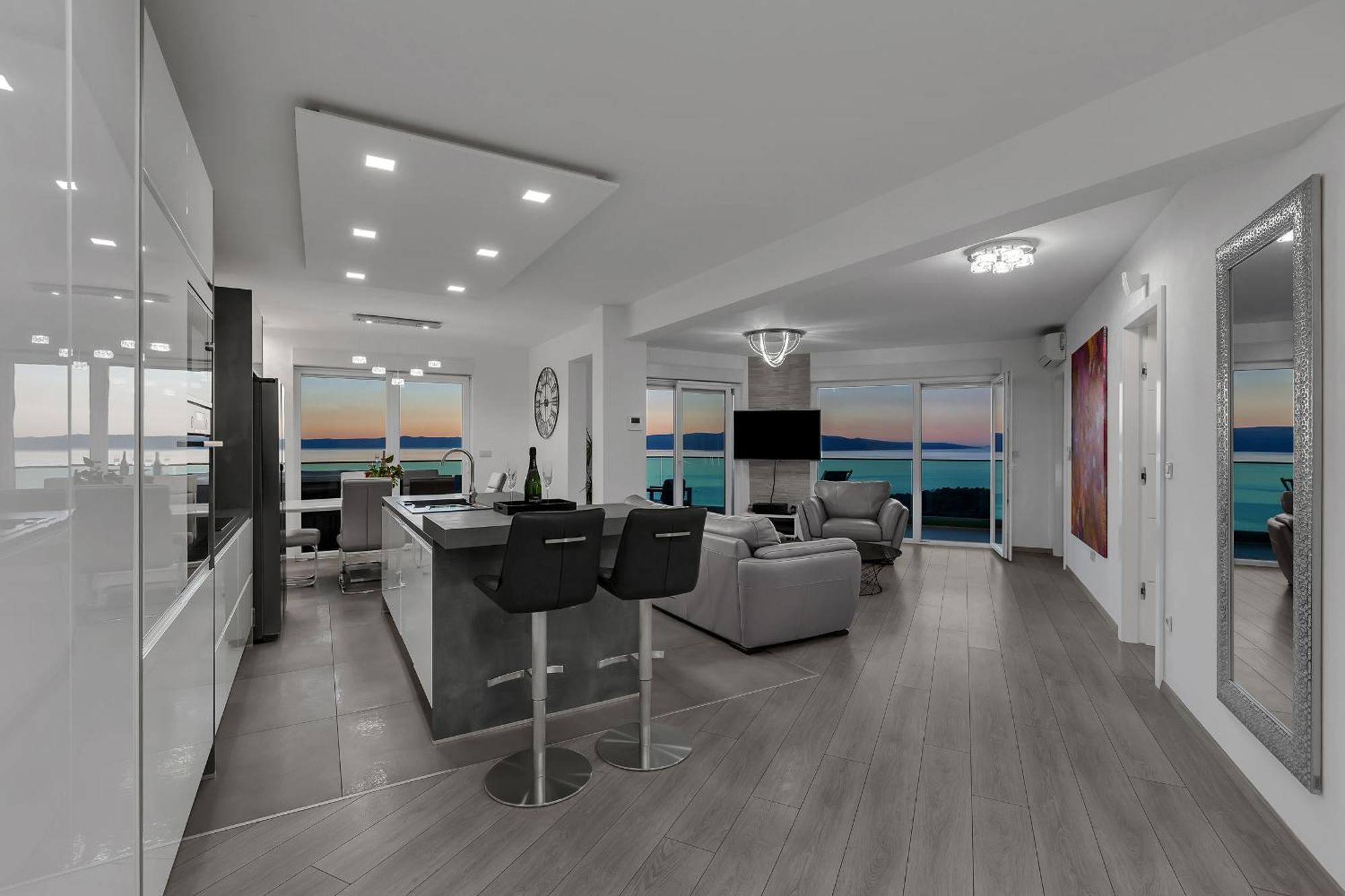 Exclusive Penthouse Big Blue With Private Jacuzzi Apartment มาคาร์สกา ภายนอก รูปภาพ